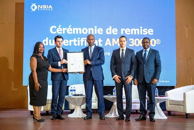 Les process de lutte contre la criminalité financière de NSIA Banque CI désormais certifiés 6 la banque s'est volontairement soumise à l'épreuve d'obtention de l'AML 30.000