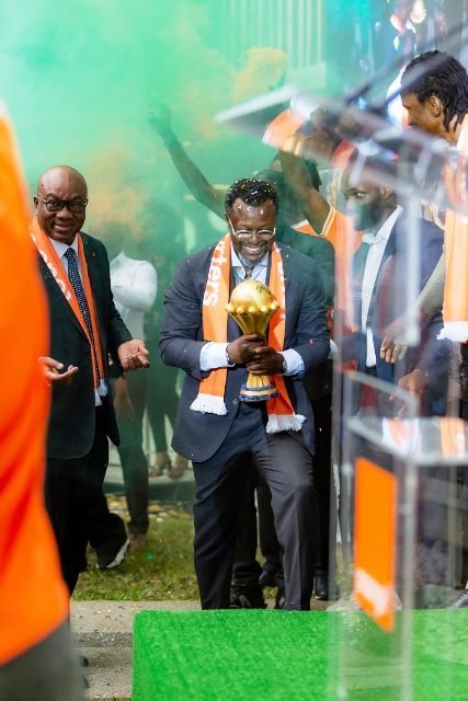 Dossier : Le Groupe Orange Côte d'Ivoire, un brave parmi les braves en 2023 5 Orange Football 683x1024 1