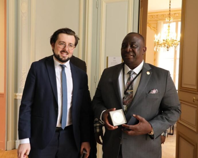 Salon International de l’Agriculture : Adjoumani reçu en audience à l’Assemblée Nationale Française et au siège du Mouvement des Entreprises de France (MEDEF) 2 PARIS 1