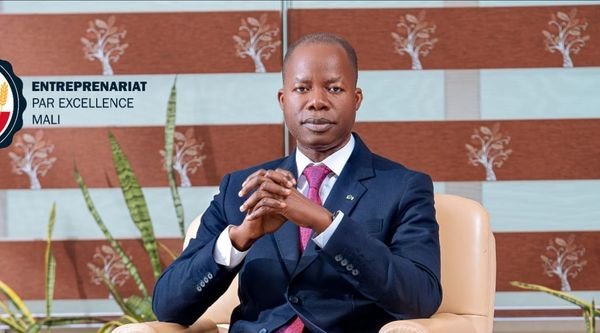 Burkina Faso : Idrissa Nassa, le petit commerçant devenu un leader incontournable dans le secteur bancaire en Afrique 5 TOF IDRISSA