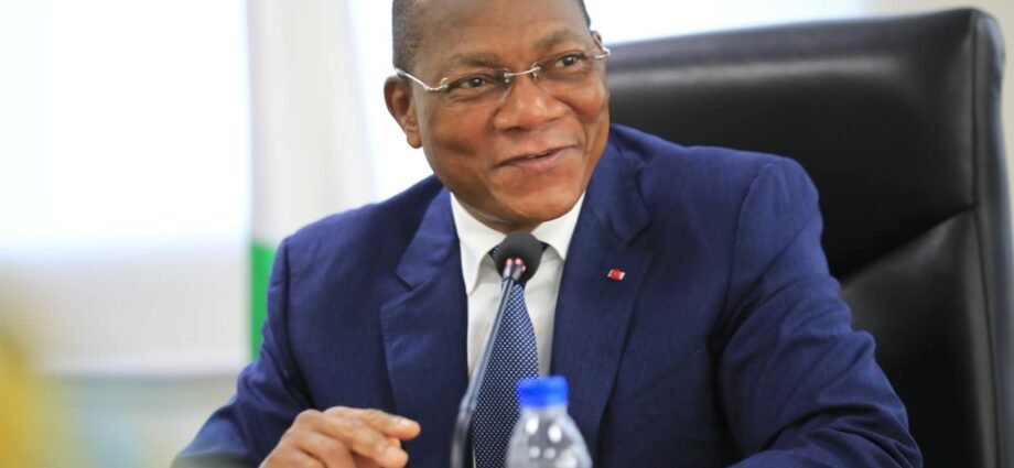 Questions foncières liées aux communautés : les chefferies d’Attécoubé, de Yopougon-Santé et de Niangon-Lokoua chez Bruno Koné 1 photo ministre
