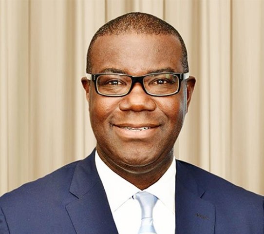 Jeremy Awori dévoile son nouveau 05 majeur 5 Michael LARBIE