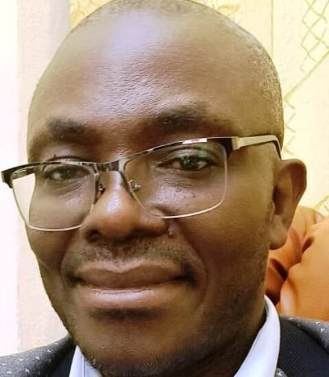 Pr Allialy est l'un des rares géologues experts des kimberlites en Afrique