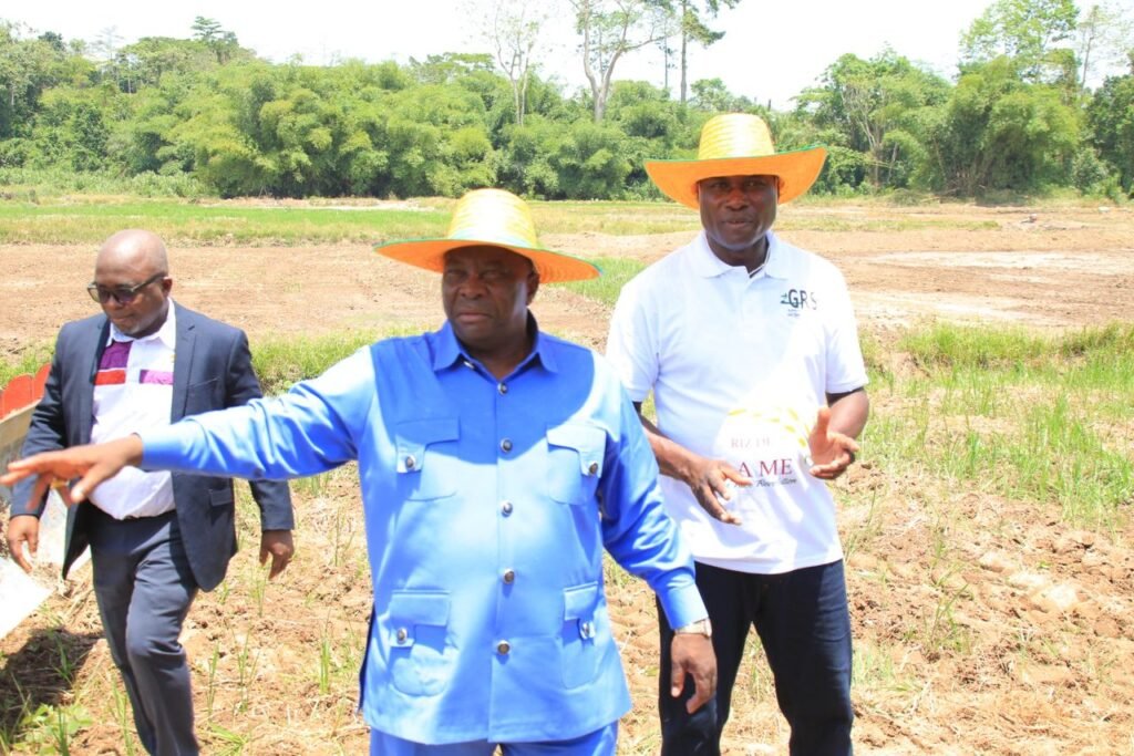 Remise d’intrants agricoles aux producteurs à Adzopé et Abengourou/ Adjoumani : « Toutes les localités du pays seront servies.» 4 TOF INTRANT 2
