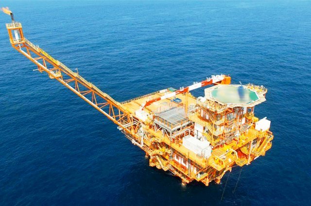 Editorial : Et si la Baleine en avait plus que prévu dans le ventre ? 2 gisement petrolier et gazier baleine le gouvernement annonce le demarrage d gpotivptnmv