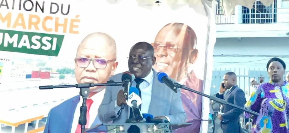 Koumassi : Un grand marché de 5.300.000.000 f CFA livré à la population par Cissé Ibrahima Bacongo 1 photo inauguration 2