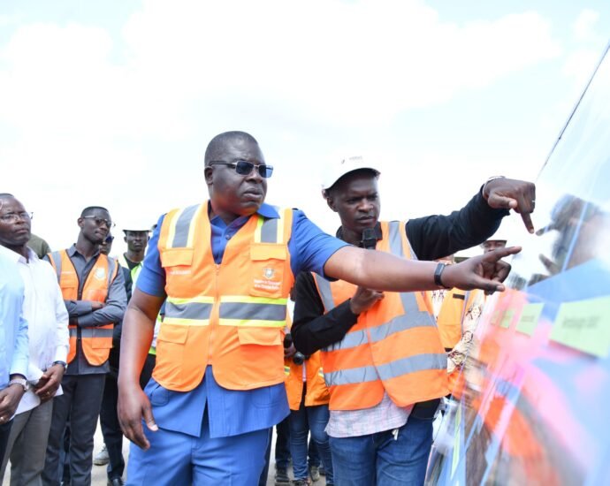 Voie de contournement d’Abidjan : Amedé Kouakou satisfait de l’avancée des travaux 4 AMEDE 1