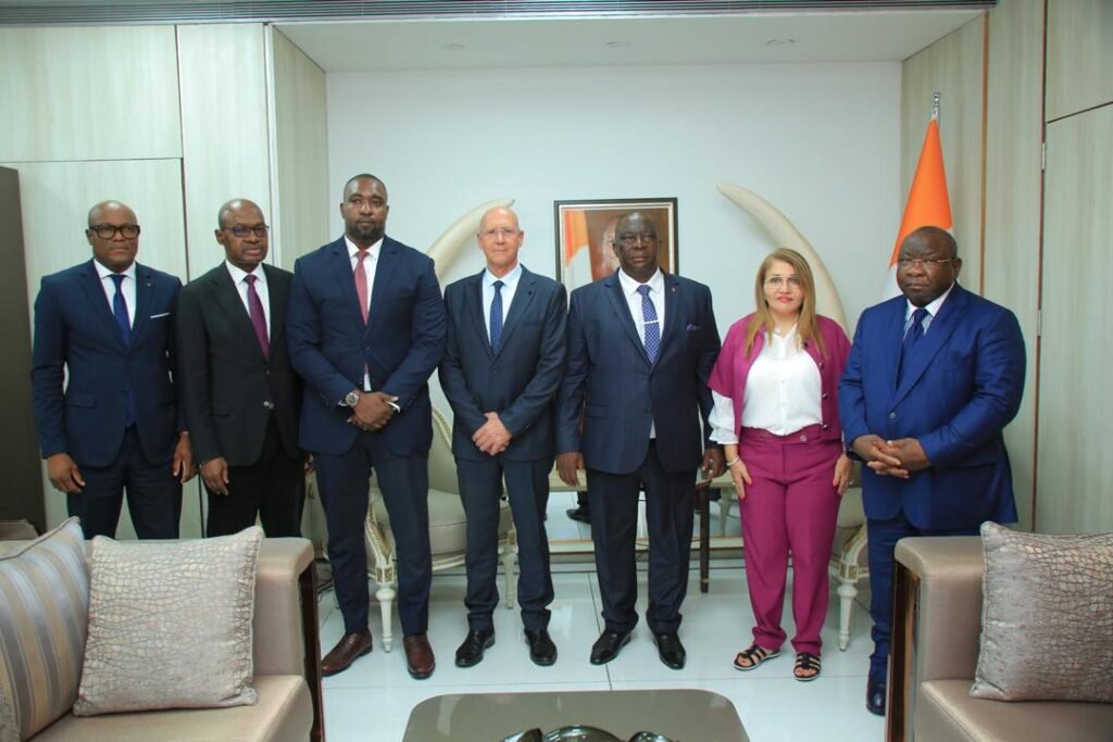 Production et transformation de riz : La Côte d’Ivoire signe une convention de près de 100 milliards F Cfa avec un groupe Israélien 2 TOF SIGNATURE