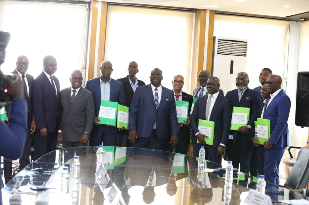 Côte d’Ivoire : 30 unités de transformation de riz d’une capacité de 5 tonnes par heure, installées 3 photo 2
