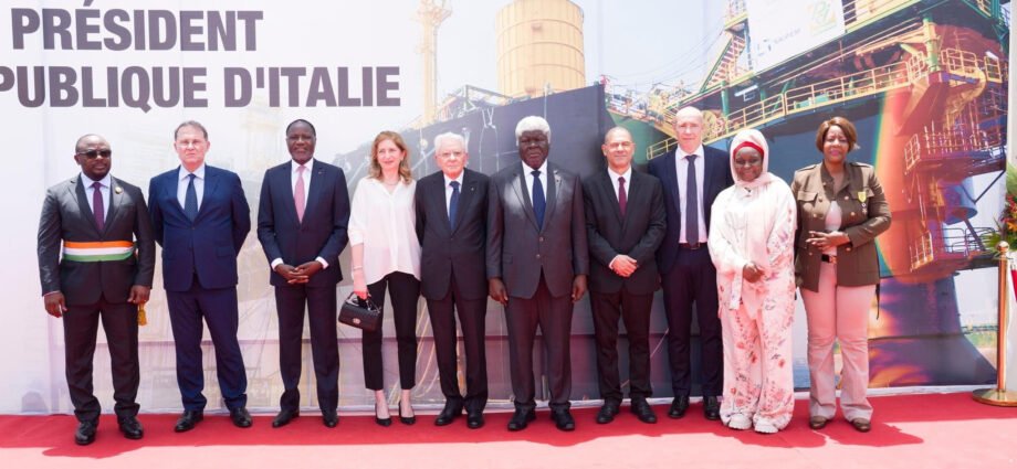 Pétrole : le président italien Sergio Mattarella visite le champ Baleine en compagnie du premier ministre ivoirien 1 photo Italien