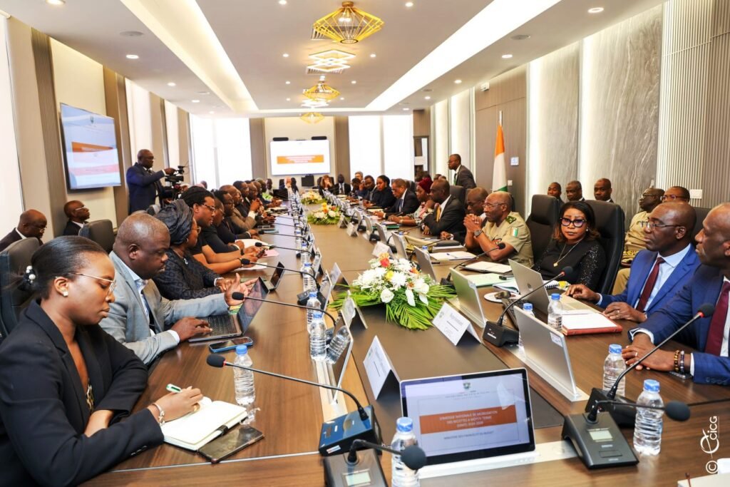 La note de la Côte d'Ivoire pourrait s'améliorer dans un à deux ans 4 MOBILISATION DE RECETTE 2024 2028 1732 IMG6