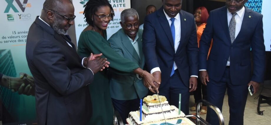 Banque et assurances : BNI et Yako Africa Assurance Vie célèbrent 15 ans de partenariat gagnant 1 TOF BNI 3