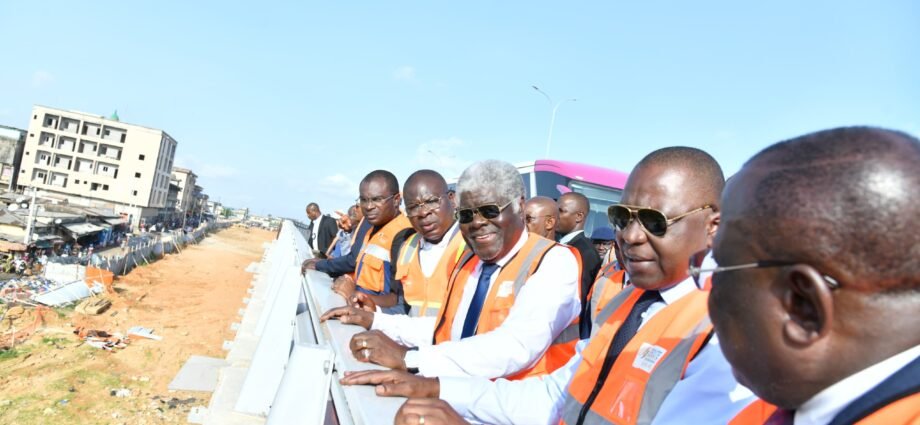 TOF PONT YOP MAMBE