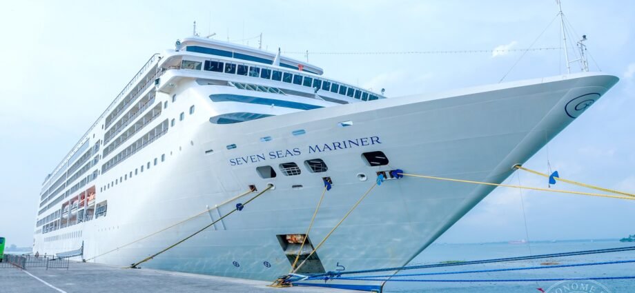 Port autonome d’Abidjan : Le Trafic de navires de croisière poursuit son avancée 1 photo bateau 2 1