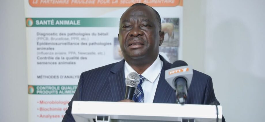 Qualité sanitaire aux produits en Côte d’Ivoire : Des experts au labo pour des solutions durables 1 TOF SECURITE ADJOUM