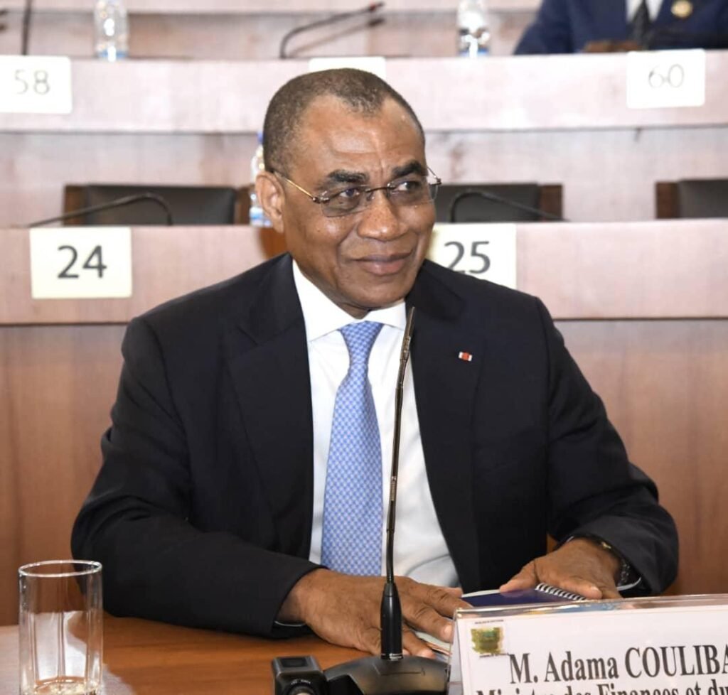 Adama Coulibaly présente les perspectives économiques Ivoiriennes pour les 03 prochaines années 3 WhatsApp Image 2024 06 26 at 09.40.20