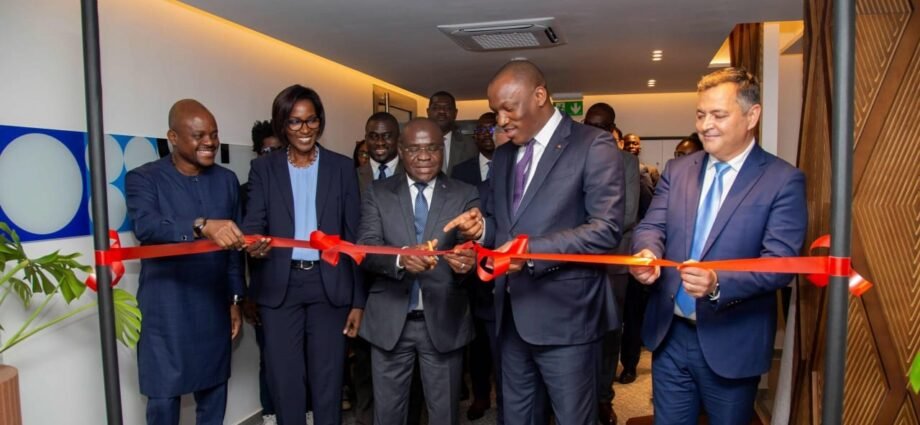 Entrepreneuriat jeunes : Le Centre d’innovation régional ’Yiri’’ d’Africa global logistics inauguré 1 photo ADL