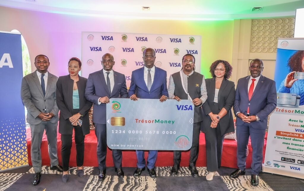 Inclusion financière : Beugré Amos invite les ivoiriens à souscrire massivement à l’utilisation de la carte TrésorMoney Visa 2 photo Tresor pay 1