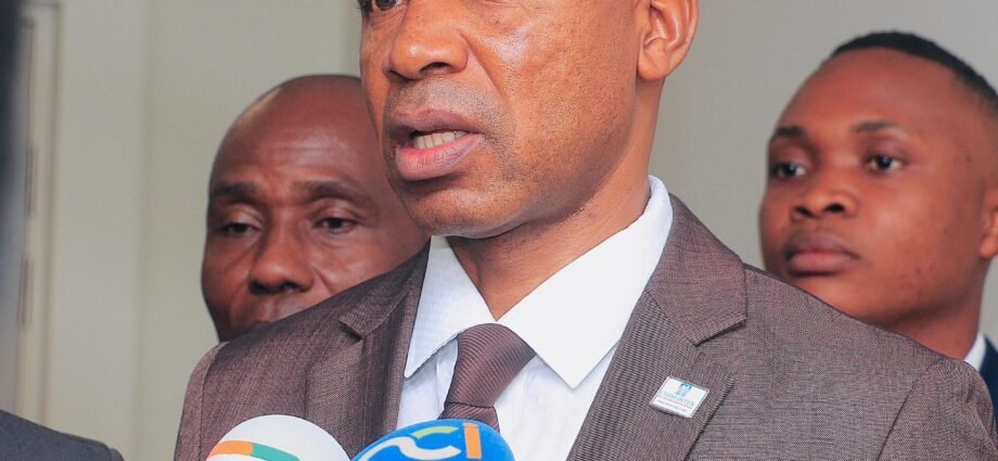 Immobilier : Yamoussa Coulibaly réaffirme l’engagement des membres de la CNPC-CI à travailler davantage avec l’Etat 1 photo Yamoussa 1