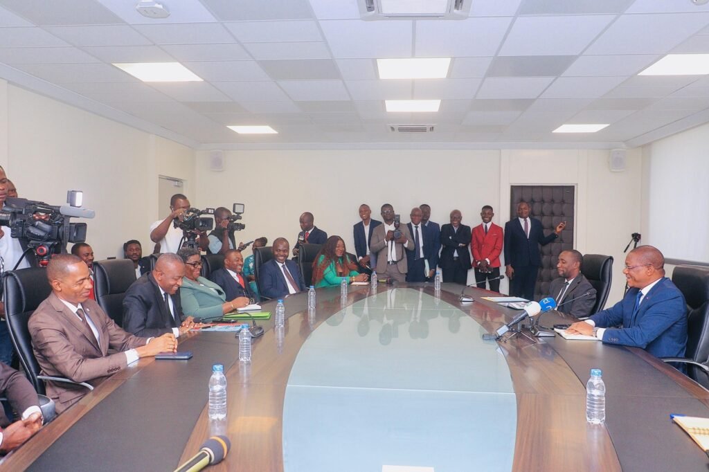 Immobilier : Yamoussa Coulibaly réaffirme l’engagement des membres de la CNPC-CI à travailler davantage avec l’Etat 2 photo Yamoussa 2 1