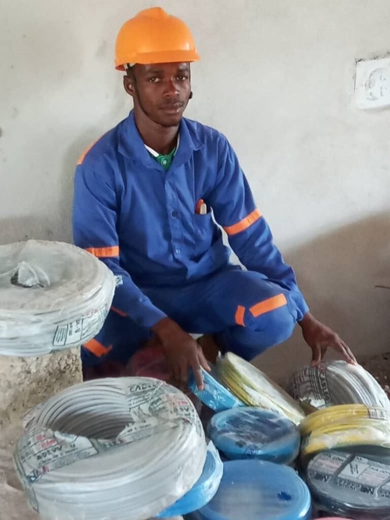 Du négoce à l'industrialisation : Le parcours impressionnant et ambitieux de Kouassi Kouadio Joachim 2 photo adero 2