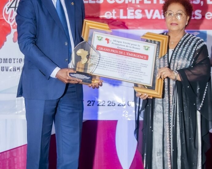 Distinction des acteurs de l’Emergence : Les performances du DG de Snedai Technologies reconnues par « Afrique Vérités » 3 photo prix