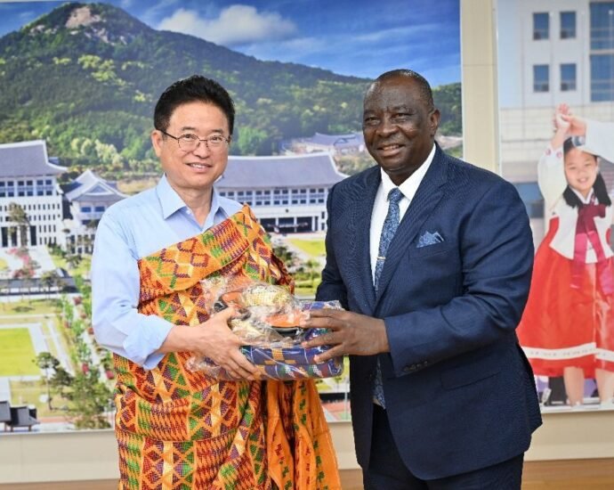 Coopération Cote d’Ivoire/Corée du Sud : Jumelage de la région du Gontougo avec celle de Gyeondsanggbuk-Do 5 photo Adjoum 5