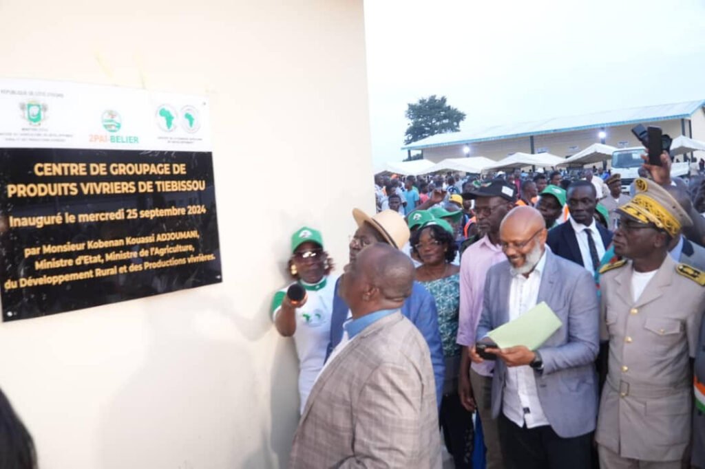 Pôle Agro-industriel dans la région du Bélier : Kobenan Kouassi Adjoumani remet deux centres de collecte et de groupage des produits vivriers à la population 3 photo Adjoumani 4 1