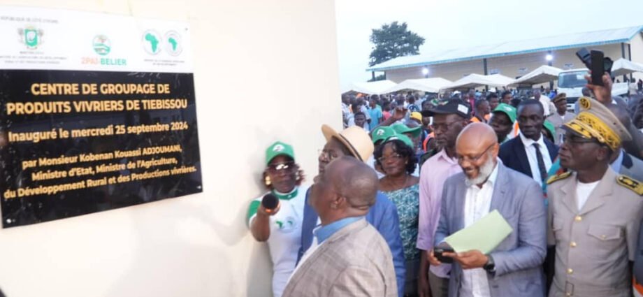 Pôle Agro-industriel dans la région du Bélier : Kobenan Kouassi Adjoumani remet deux centres de collecte et de groupage des produits vivriers à la population 1 photo Adjoumani 4