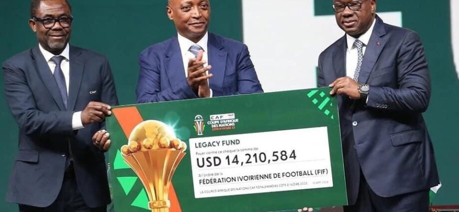 Économie sportive : La CAF octroie 8 milliards de Fcfa à la fédération africaine de football 1 photo Fifa