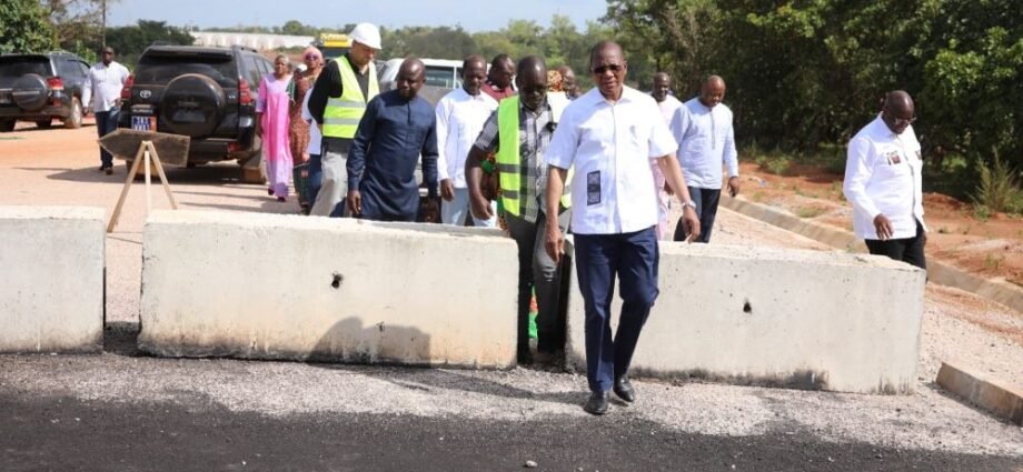 Bitumage de la Section Niéllé-Kouto-Kasséré : Bruno Koné exprime sa satisfaction à l’avancement des travaux 1 BRUNO 1 B