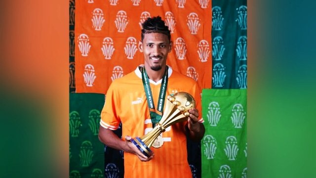 Sébastien Haller prend une part active dans OSH 2 Haller a remporter la CAN TotalEnergies 2023 avec les Eléphants de Côte d'Ivoire