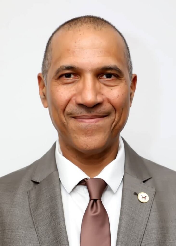 Banque Atlantique Côte d'Ivoire renforce son équipe de Direction avec deux Nouvelles Nominations Stratégiques 2 Photo officielle DGA Retail