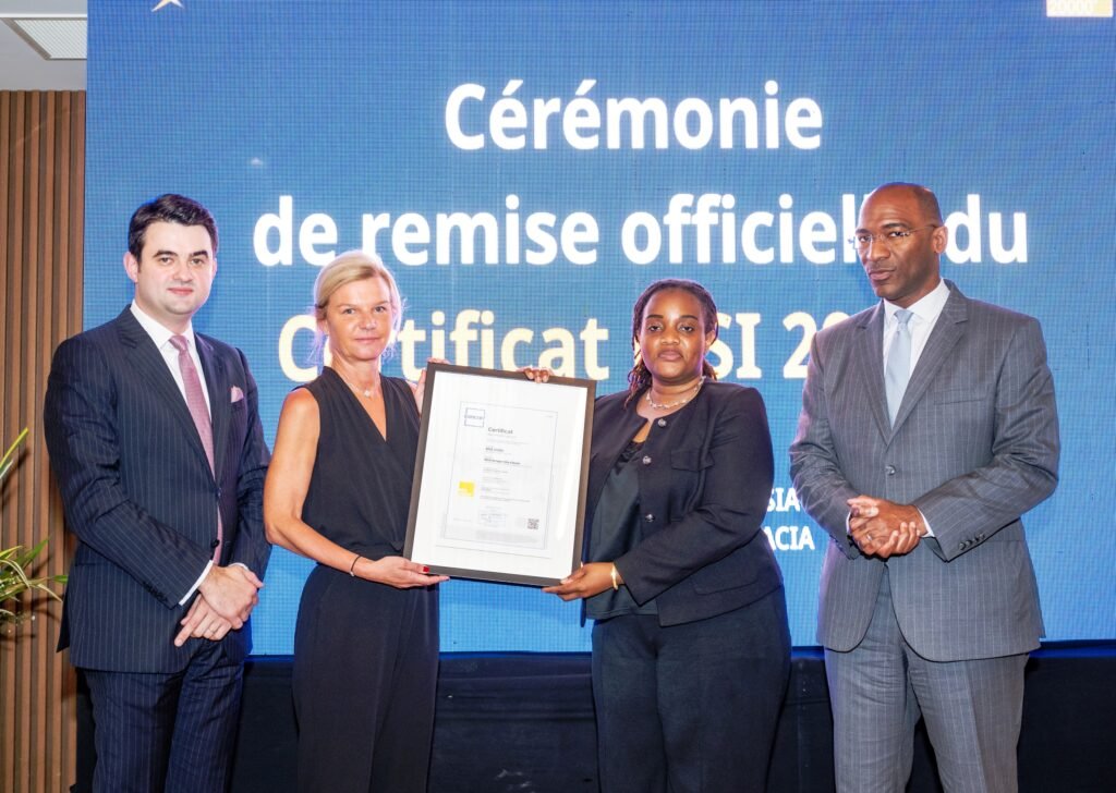 COFICERT remet son certificat MSI 20000 à NSIA Banque CI 2 nDSC 2729 1