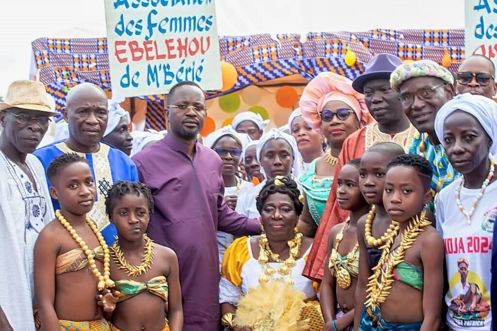 Développement de l’Agneby-Tiassa : Edé serge Patrick offre une broyeuse et du matériel de fabrication d'attiéké à l’association Opouchet 6 photo Ede 6