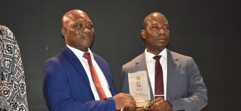 Tohozan Bi Galla Denis : Un leader inspirant distingué au Super Prix Diamant des Awards de l'Économie 1 PRIX 1