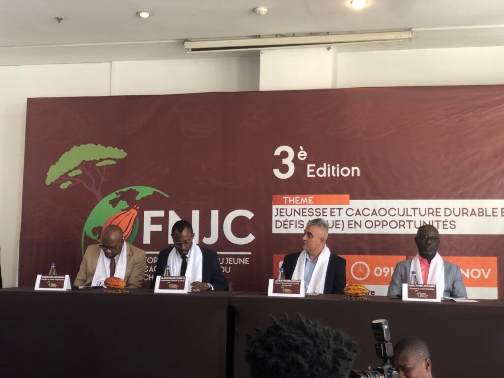 Forum national du jeune cacaoculteur et Chocolatier 2024 : Un Rendez-vous incontournable pour une cacaoculture durable en Côte d'Ivoire 2 photo cacao 3