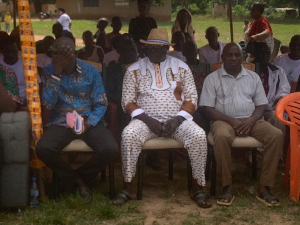 Développement communautaire : Une nouvelle bibliothèque pour Assalé Kouassikro 4 photo ecole 4