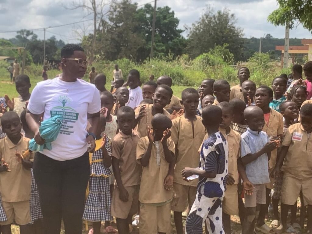 Développement communautaire : Une nouvelle bibliothèque pour Assalé Kouassikro 5 photo ecole 5