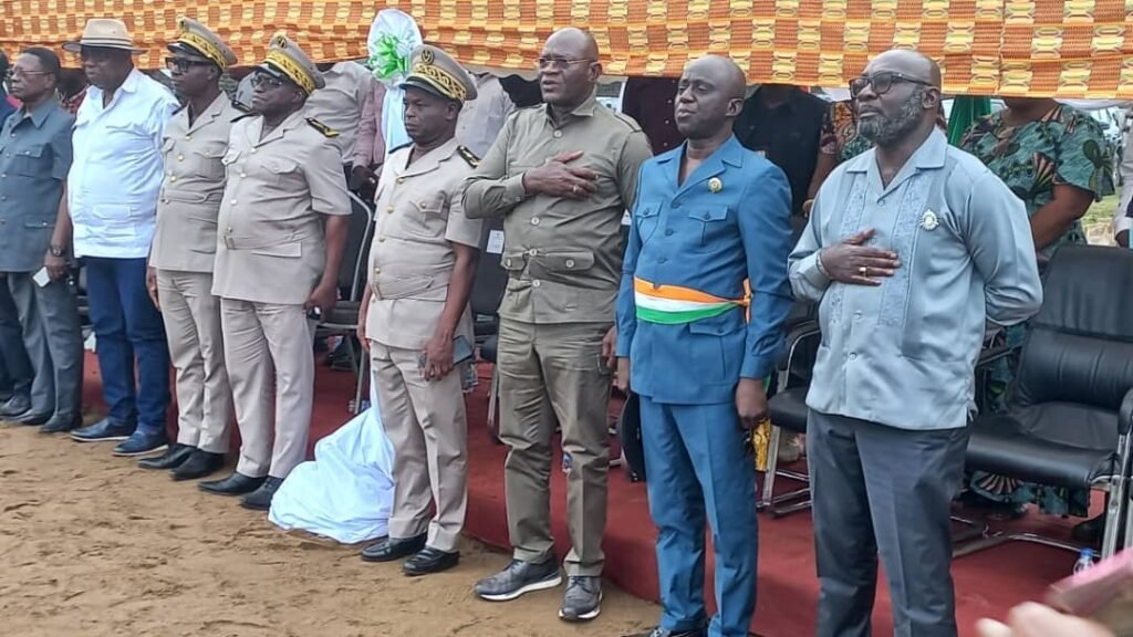 Infrastructures sportives régionales : Le ministre Adjé Silas METCH lance les travaux de réhabilitation du stade Henri Konan Bédié de Grand-Lahou 4 photo sport 3