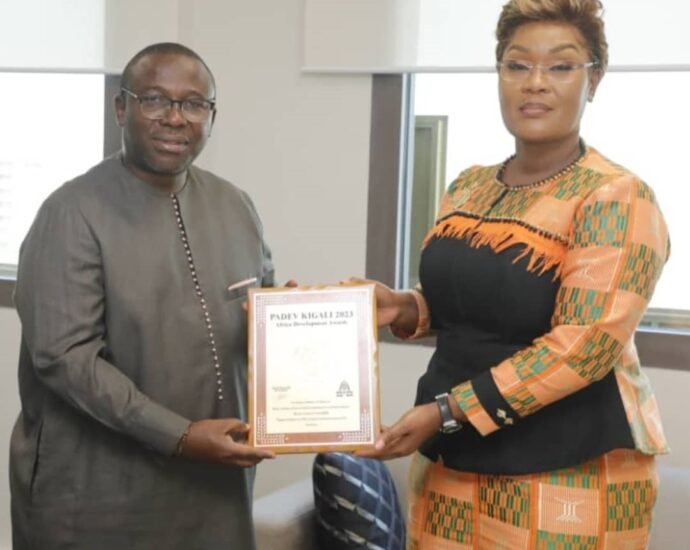 Gouaré Amême : Un économiste et technocrate reconnu, pionnier de la cohésion sociale en Côte d'Ivoire 2 PHOTO TECH 3