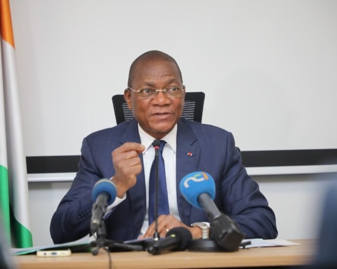 Réforme foncière en Côte d'Ivoire : Rencontre fructueuse entre Bruno Koné et les chefs Atchans du District d’Abidjan 8 chef 4