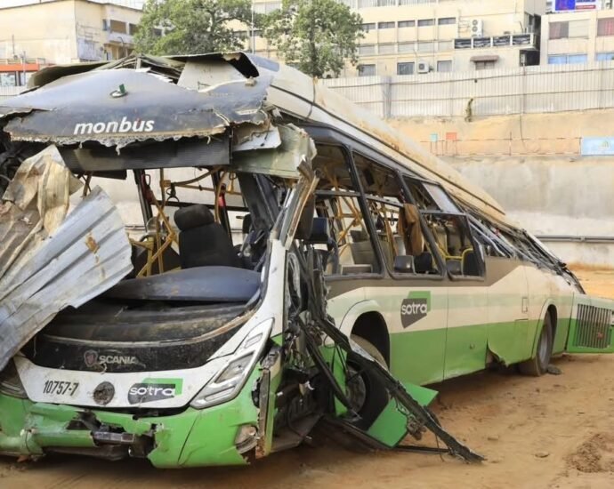 Transport terrestre : Ce qui a causé le tragique accident du bus de la Sotra au Plateau 6 photo accident de bus