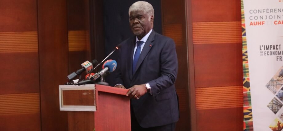 Les Défis et opportunités du logement abordable en Afrique Francophone : L’appel à l’action du Premier ministre Robert Beugré Mambé 1 MAMBE 21