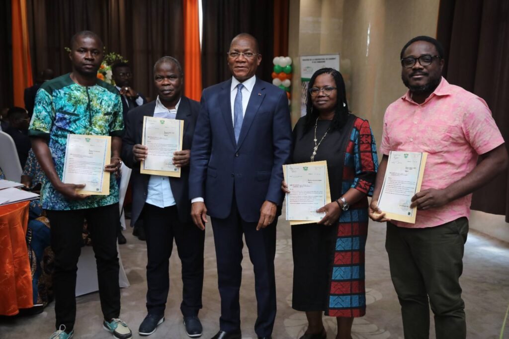 Foncier urbain en Côte d'Ivoire : Bruno Koné encourage l'acquisition de terrains approuvés 10 photo Bruno Kone 5