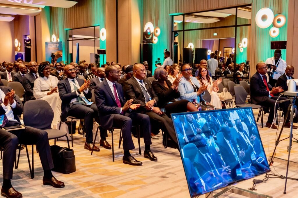 Rencontres du marché des titres publics 2025 à Abidjan : Vers une mobilisation accrue de l’épargne intérieure 2 photo Cnps 2