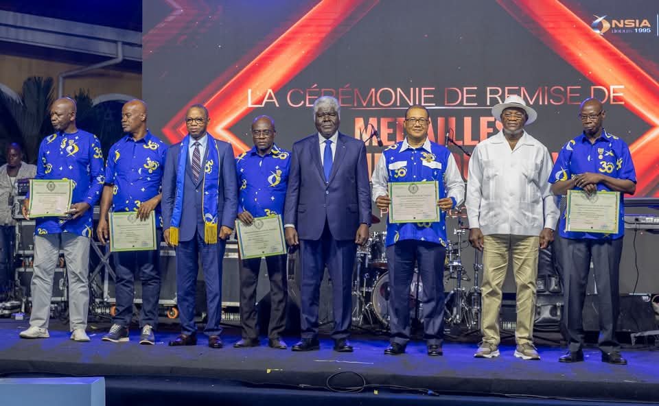 Pour son 30ème anniversaire, le Groupe NSIA honore ses plus anciens collaborateurs 2 photo Nsia 1