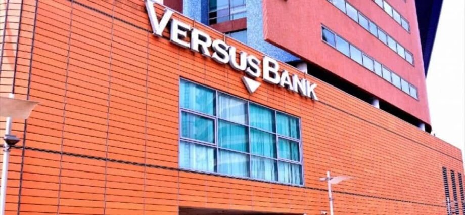 photo Versus bank
