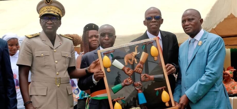 Pour ses actions remarquables dans la région du Worodougou : Le leadership de Bouaké Fofana récompensé à Séguéla par la FEMURED-CI 1 photo Co une 1
