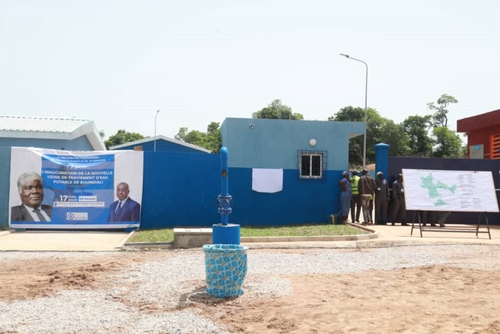 Inauguration d’une nouvelle station de traitement d'eau potable : Bouaké Fofana soulage les populations de de Boundiali 4 photo inauguration 1